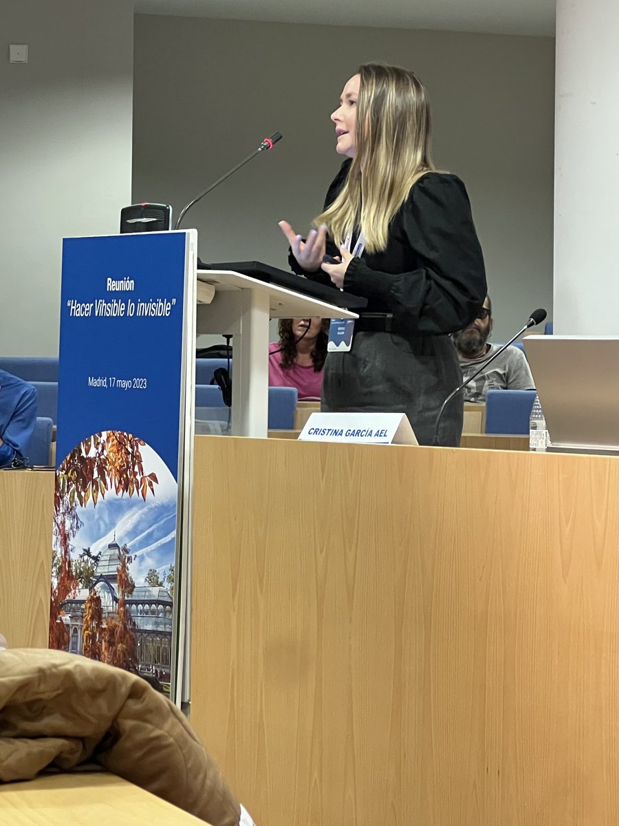 JA_PerezMolina's tweet photo. Estigma, inmigración y VIH. Nos lo cuenta Beatriz Gullon en la reunión de SEISIDA. ⁦@Seisida⁩ ⁦@Salud_Culturas⁩ https://t.co/7IYOguPSYo