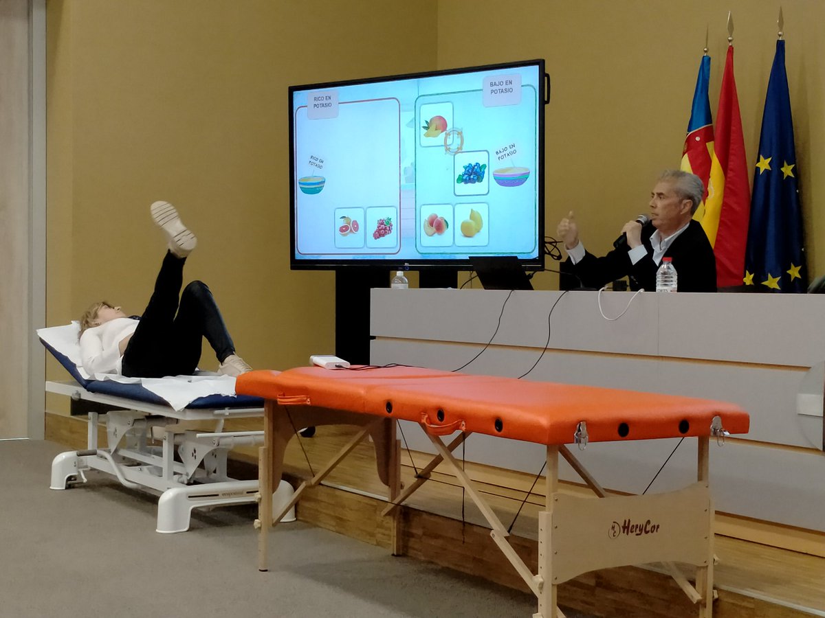 AliciaTestal's tweet photo. Playing the @goodrenal games  @Institutoai2upv @CienciaUCHCEU @HospitalManises @AvesaniCarla @Pat_Mesa_Gresa @VasilikiMch @EUErasmusPlus https://t.co/osIGD720DU