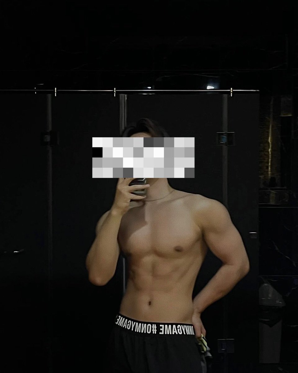 오늘 너무 덥다.. 🥵
.
.
.
#게친소 #ㄱㅊㅅ #게이