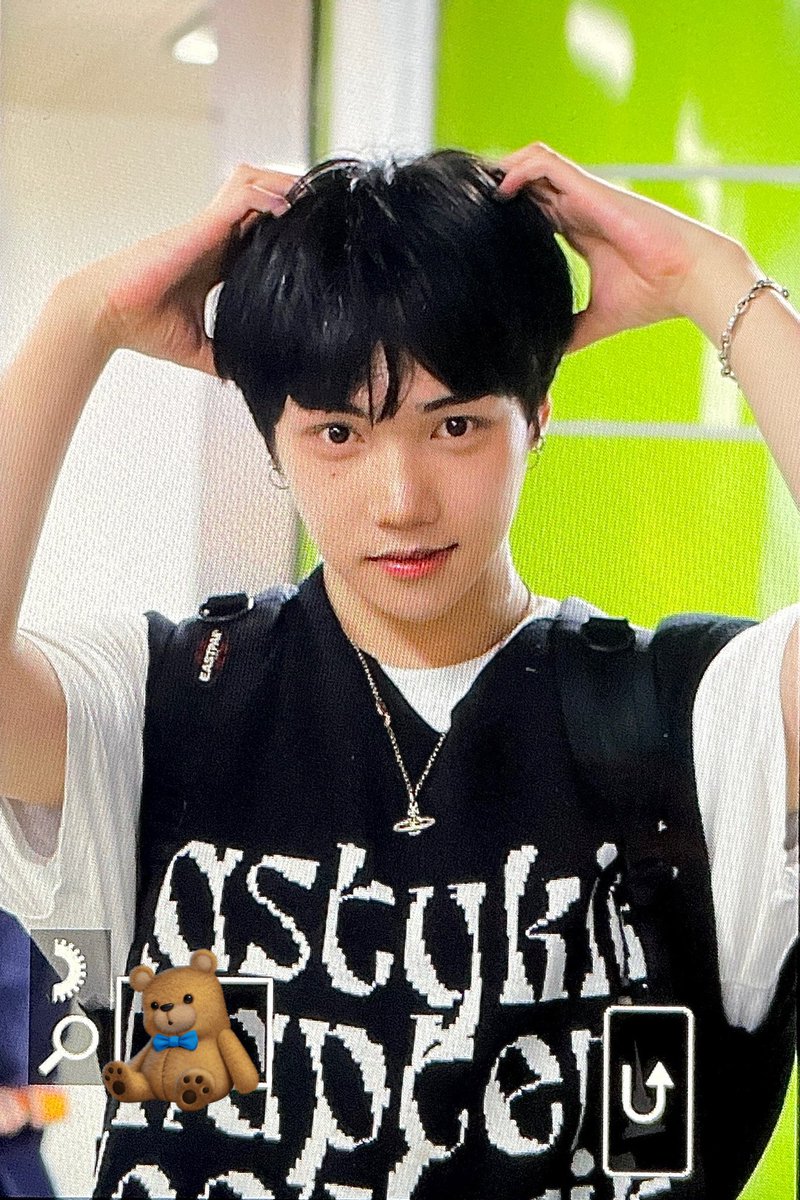 chan010517 tweet picture