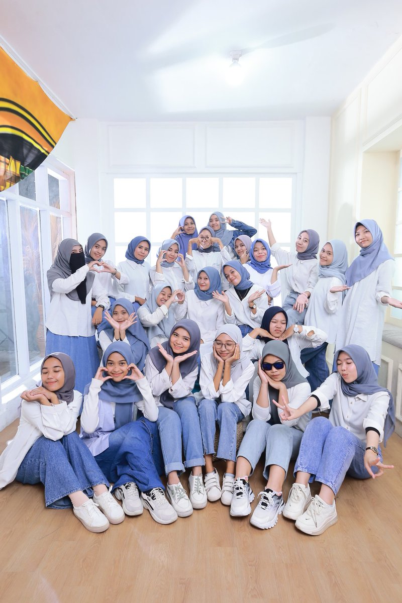 anaaaara_'s tweet image. #fotostudio #idepose #2023 #fotoramerame