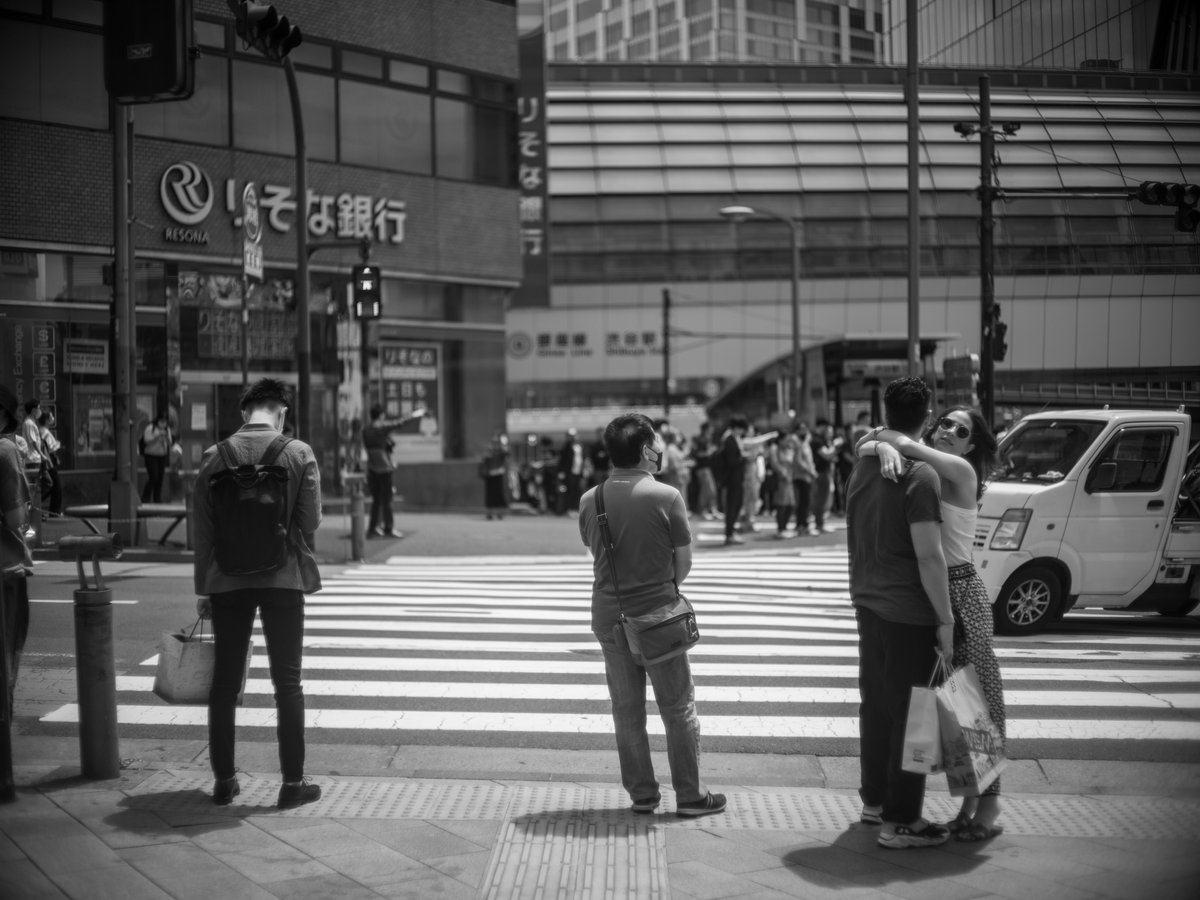 信号待ち

GFX50sII
Rokkor-PF 58mm f1,4