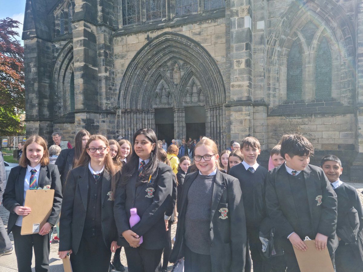 Our wonderful trip with S1 to St Mungo Museum and Glasgow Cathedral!