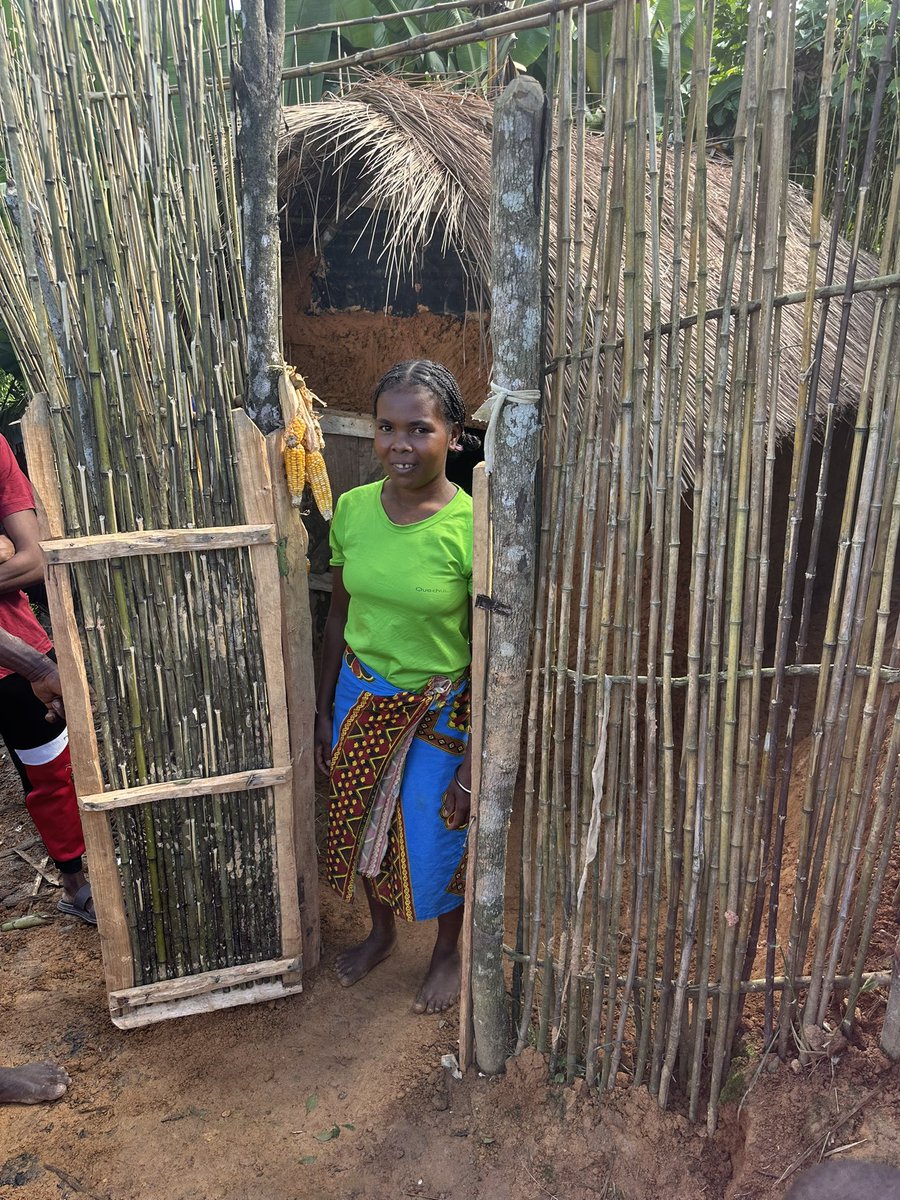 Shiviatweets's tweet photo. I am so happy that Shivia’s first replication of our Poultry Programme outside of India is working thanks to the hard work of our team and those at @feedbackorg Madagascar who are making it all happen on the ground. The impact is already beginning to show….. https://t.co/sxE8CW1lGs