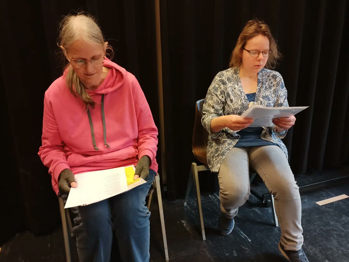 balangereis's tweet photo. Goede repetitie van Theater Wirwar vanmorgen.
De theatergroep speelt een besloten voorstelling in september. Hard repeteren geblazen.
#Wirwar #TheaterWirwar #NAH #NietAangeborenHersenletsel #hersenletsel #Apeldoorn https://t.co/Q9tStyB7fI