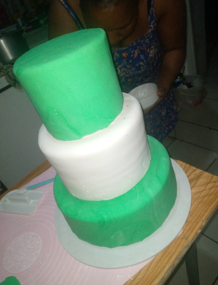 M95332's tweet photo. You need a cake ? I'm your Guy . Hlatsie's Bakes bakes cakes for all occasion 🥳🥳 
No event is too big for us 

we are located in 70 Loris street westenburg POLOKWANE

0727747141 for orders https://t.co/bqN9AL0m2S