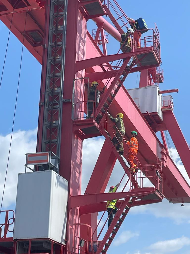 GWAAC's tweet photo. It’s the day after our multi-agency training day. Thank you @BristolPort for the use of your site and great facilities, and to the Port Police for helping with the SIMS. #MultiDisciplinaryTraining #Teamwork #BetterTogether https://t.co/3OBaKtqN6c