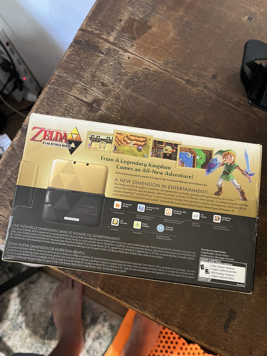 jaggerzor's tweet photo. @CdNLeon acabei de ver o seu cortes  e meu 3ds do zelda ta valendo algo hehe, que maravilha https://t.co/6o8JVhv37L