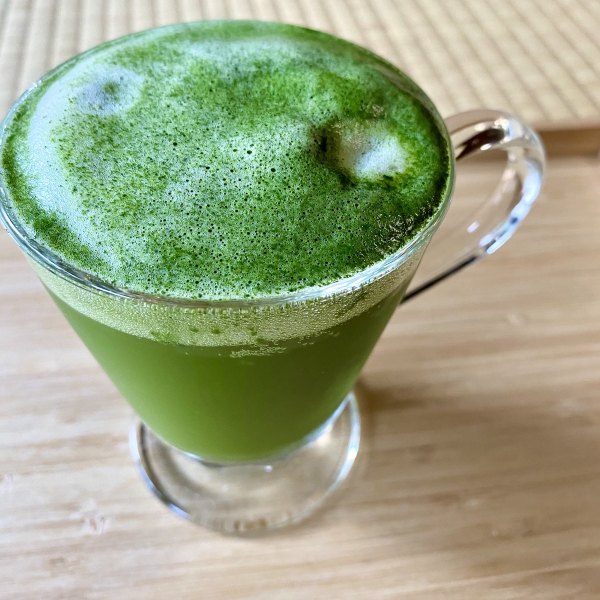 camelliakyoto's tweet photo. These videos remind me of the time we spent an afternoon mixing matcha-flavoured beers in preparation for a short segment filmed at 'The Hotel Seiryu Kyōto Kiyomizu'. It ended a German-themed tea ceremony made in collaboration with the hotel. #matchabeer #抹茶ビール #Kyoto #Japan https://t.co/xDp3iTuhSG