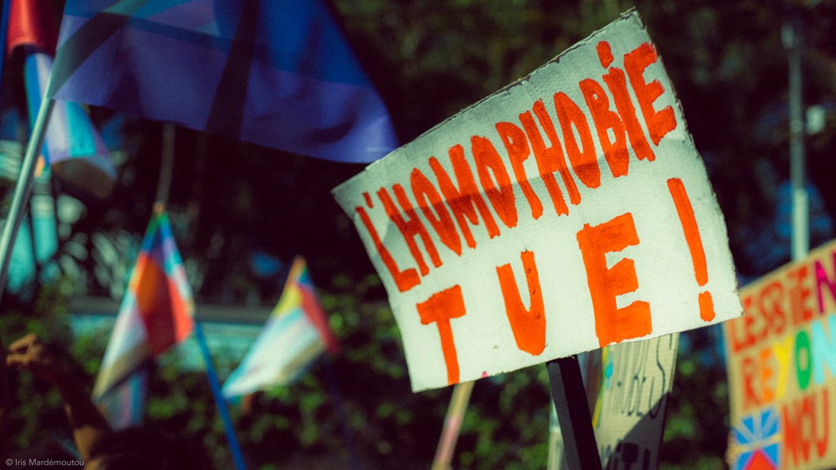 [GRAND ANGLE] #Homophobie dans les #Outremer, le poids de la religion

➡️Les associations dénoncent un important rejet des personnes #LGBT+ 🏳️‍🌈dans les territoires ultramarins, même si des progrès sont soulignés

➡️bit.ly/3BuF8t0

#17mai #IDAHOT2023 #Transphobie