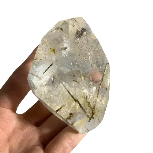 InnovativeCrys1's tweet photo. 𝗥𝘂𝘁𝗶𝗹𝗮𝘁𝗲𝗱 𝗤𝘂𝗮𝗿𝘁𝘇 is known for its high vibrations and is believed to bring clarity, focus, and spiritual growth. 

#rutiatedquartz #crystalenergy #crystalhealing #crystalshop #crystalsmelbourne https://t.co/E0zqLzlq3C