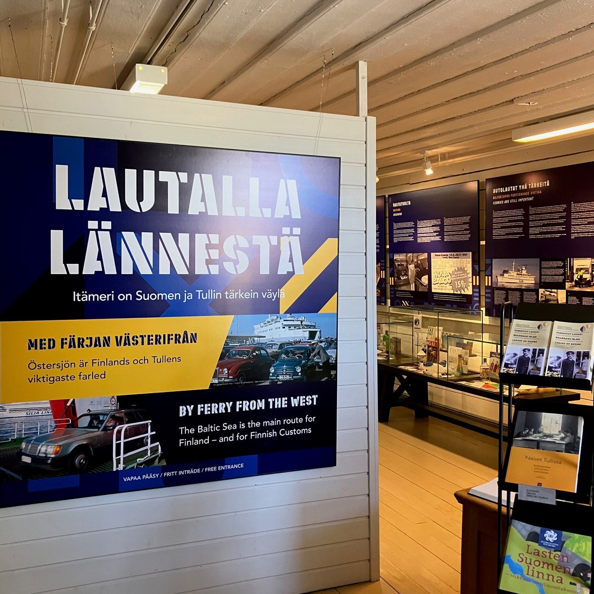 Etsitkö tekemistä #museopäivä’än? #Tullimuseo toivottaa kävijät tervetulleeksi myös tänään helatorstaina! Suuntaa siis <a href="/Suomenlinna/">Özgur Beter</a>'an ja kurkista uuteen näyttelyyn, jossa sukelletaan autolauttojen ja Tullin tarinaan. 

Aukioloajat &amp; infot 👉tulli.fi/tullimuseo