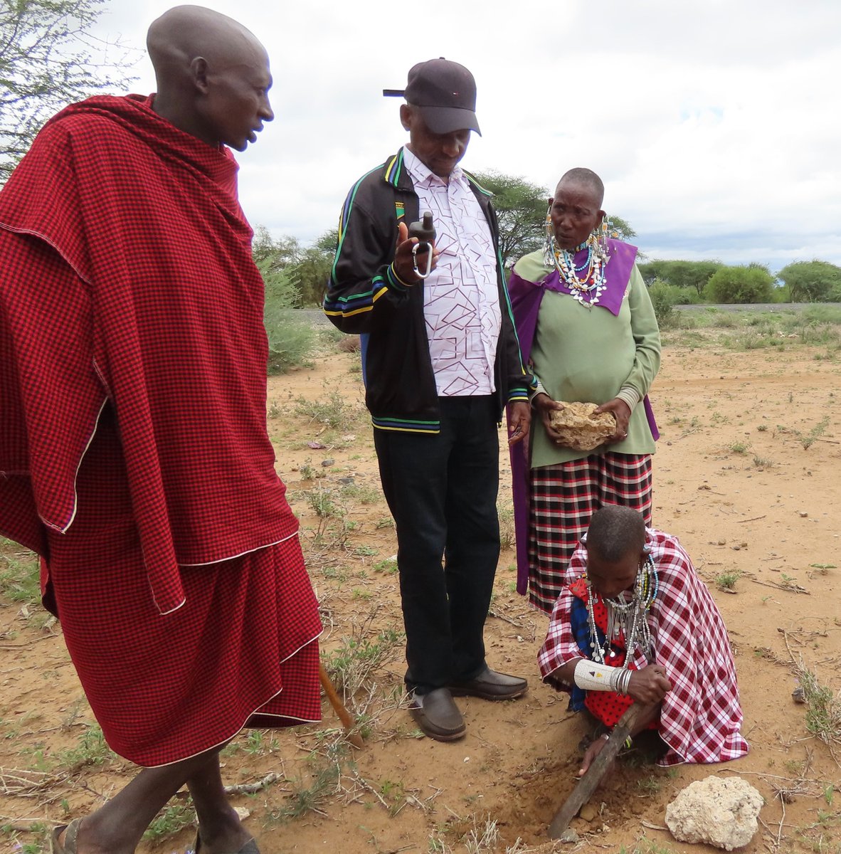 Strengthening women’s rights to land is key  to eradicating poverty, ensuring food security, and is an essential element of climate action and climate resilience #womenempowerment <a href="/NdininiS/">朝活おじさん44</a> <a href="/GROOTSKenya/">GROOTS Kenya</a> <a href="/awdf01/">African Women's Development Fund</a> <a href="/UN_Women/">UN Women</a>