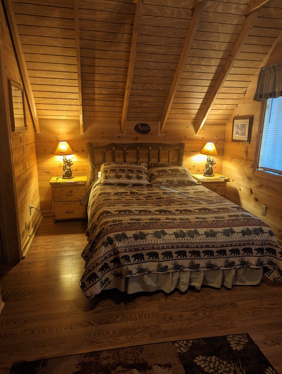 Author Clyde Bradley@ clydesside tweet media