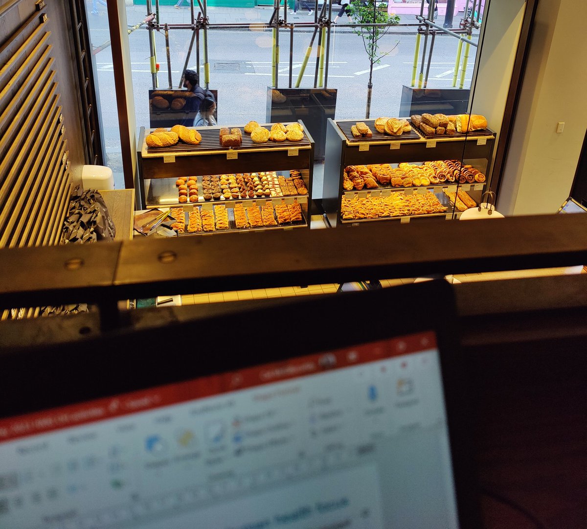 EpiIntelCat's tweet photo. I adore the fields and rolling hills outside my home office window but sometimes, mountains of Danish pastries will suffice 🥐🌀 #LondonTown #CafeWorking https://t.co/SuGAa0JNT6