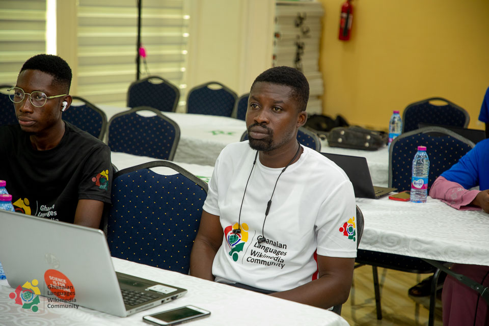 DigiAfricanLang's tweet photo. "You will never know the power of languages until you leave the very boundaries of your home", said Otuo! He narrated how language saved his life at the airport in a foreign land.
#GLWC #GhanaianLanguageMeetup https://t.co/bxKE3vIrEI