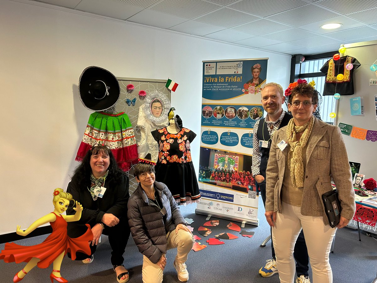 CardieNice's tweet photo. L’équipe #CardieNice ¡VivaLaFrida! est sur le pont pour l’ouverture de la #JNI2023. 
Prête à écouter Mme la rectrice @HeleneInsel et Sandrine Bodin
et à accueillir les visiteurs intéressés par la collaboration langue 🇪🇸 lycée technique, professionnel, BTS … https://t.co/vlgzgn4aWa