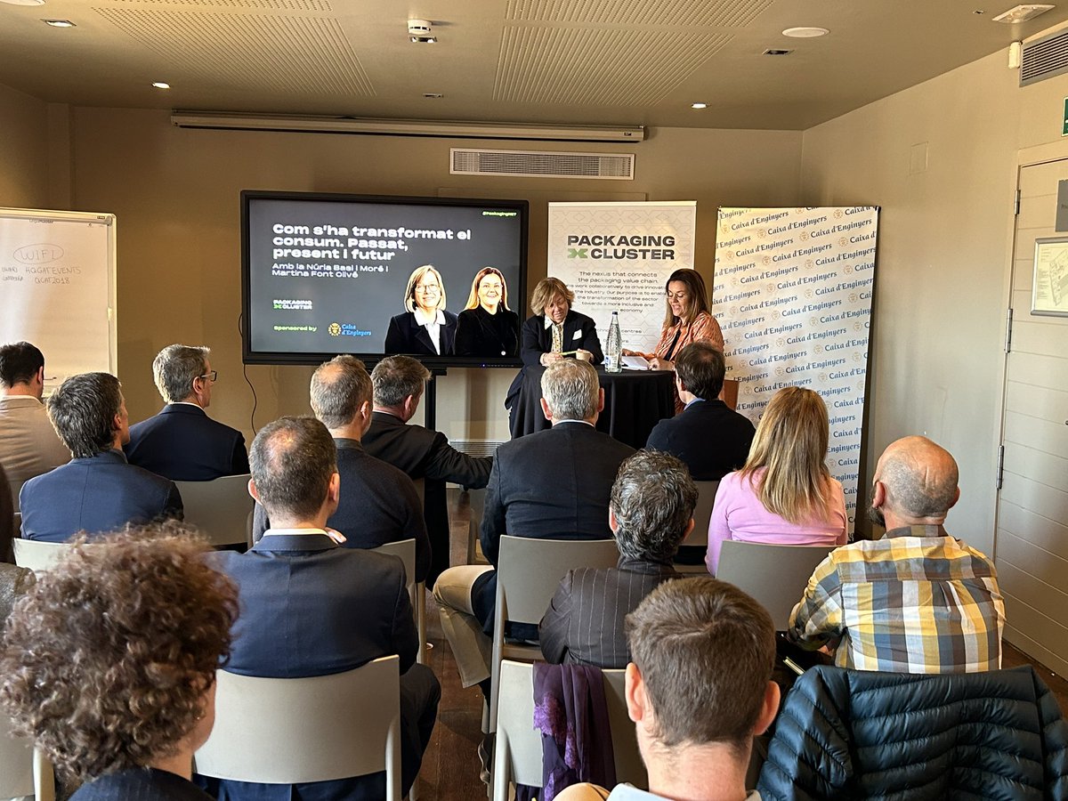 packcluster's tweet photo. “A nivell empresarial i personal s’han de prendre decisions perquè passin coses, si no agafem la iniciativa, no arribarem enlloc. S’ha de ser valent i no tenir por als errors”
Núria Basi i Moré, #BasiGroup, amb @martinafont, @FontPackaging
#PackagingNET https://t.co/czSiKTvRVm