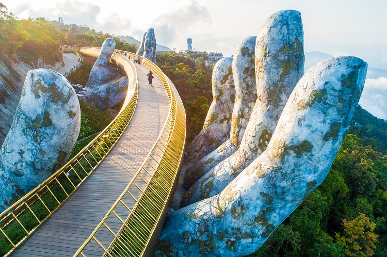 #Banahills - Golden Bridge are famous for “A MUST CHECK IN ATTRACTION IN THE AREA”. 
#venustravelhoian #luxurytrip #Vietnam