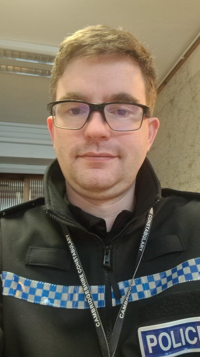 CambsCops's tweet photo. Officer Pete Sharp spoke about @GoodSamApp and helping a man who suffered a cardiac arrest in interviews with @BBCCambs &amp; @cambridge105 yesterday.

You can also use GoodSAM to share your location with force control rooms. More: https://t.co/ARuHG78xPf

#SaferCambs #NotJustArrests https://t.co/M1vz5LlRCy