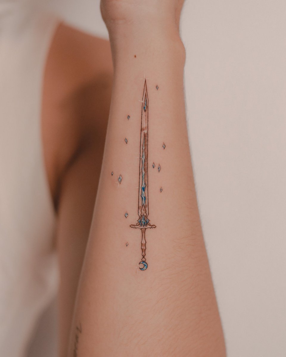wqtattoo's tweet photo. Make by @wq.tattoo
#saigontattoo #tattoologist #handwriting #iblackwork #tattoo #tattooist #tattooed #blacktattoowork #blackworkers #tattoobyme #ntats #ntattoo #tattoo2us #blacktattoo #vietnamtattoo #littletattoo #linework #linetattoo #colortattoo #letteringtattoo #minitattoo https://t.co/P3Pn11TscM