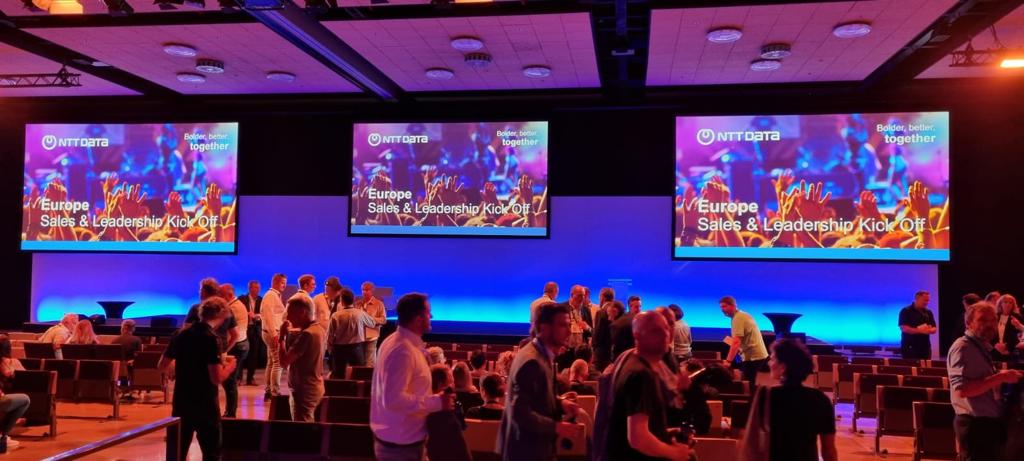 nttdata_inc's tweet photo. We innovate with clients and partners to jointly solve business challenges, invent new solutions and create market differentiation through #innovation. 

We're having a blast with the #NTTTeam at our Europe Leadership and Sales Kick off this week. 🤝 

#EUSKO #SalesKickOff https://t.co/EwWWbvN4Mu