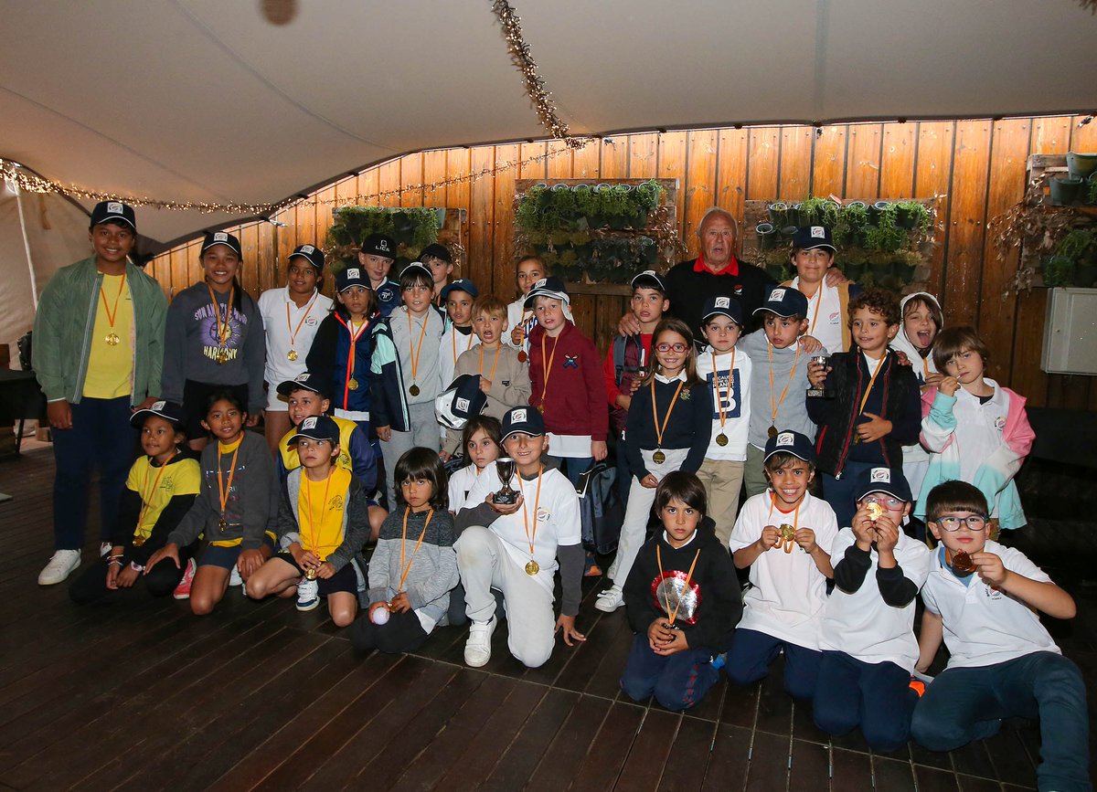 📌Competició i molta diversió al VII Torneig 'Golf a les Escoles'

Sis centres escolars van participar al torneig que va acollir el <a href="/vallesgolf/">Valles Golf</a> amb gran entusiasme en una jornada golfística⛳️

Moltes felicitats als guanyadors i a tots els participants!

🔗bit.ly/3nZx9RG