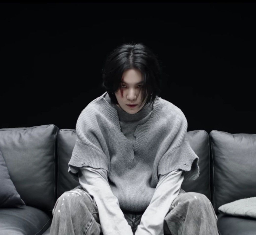 moresugarpls98's tweet photo. #supv

Th was a priest, also a special agent, who was called to solve a supernatural case on the outskirts of Daegu. 

But, what he didn't expect to face when finally got there, was something Th thought he had already forgotten. https://t.co/LtrbwEojgA