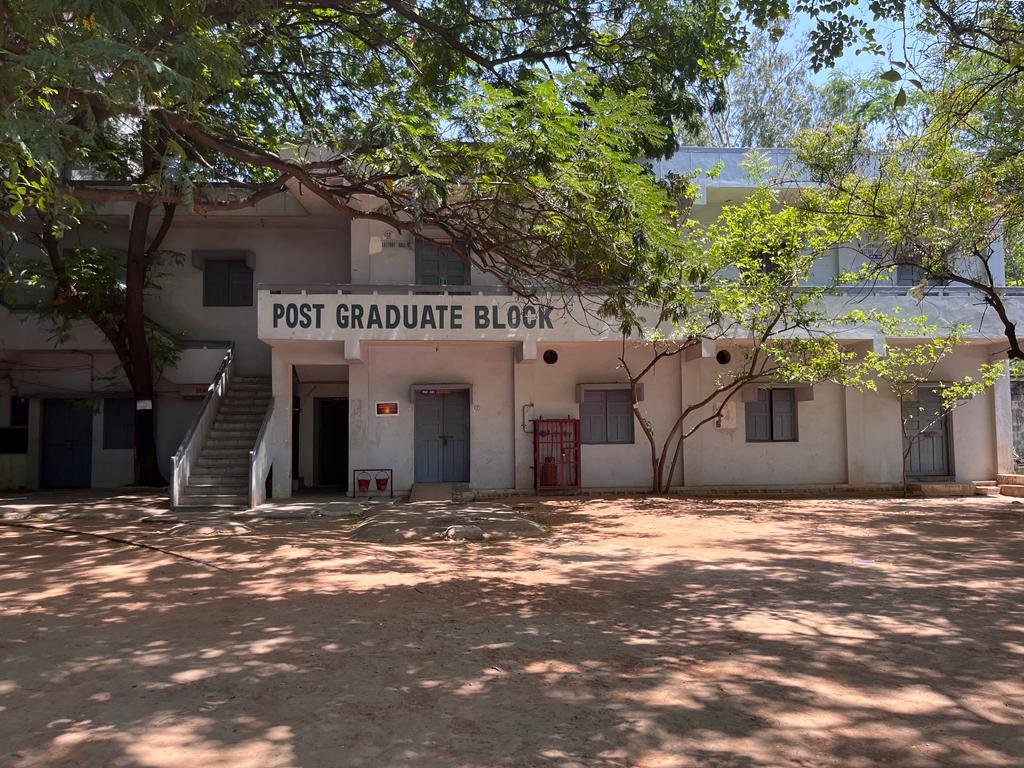 avc_hyd's tweet photo. Main building entry gate, Old PG Block, Badminton Court &amp; Basketball Court. https://t.co/sqtqCDvEuz