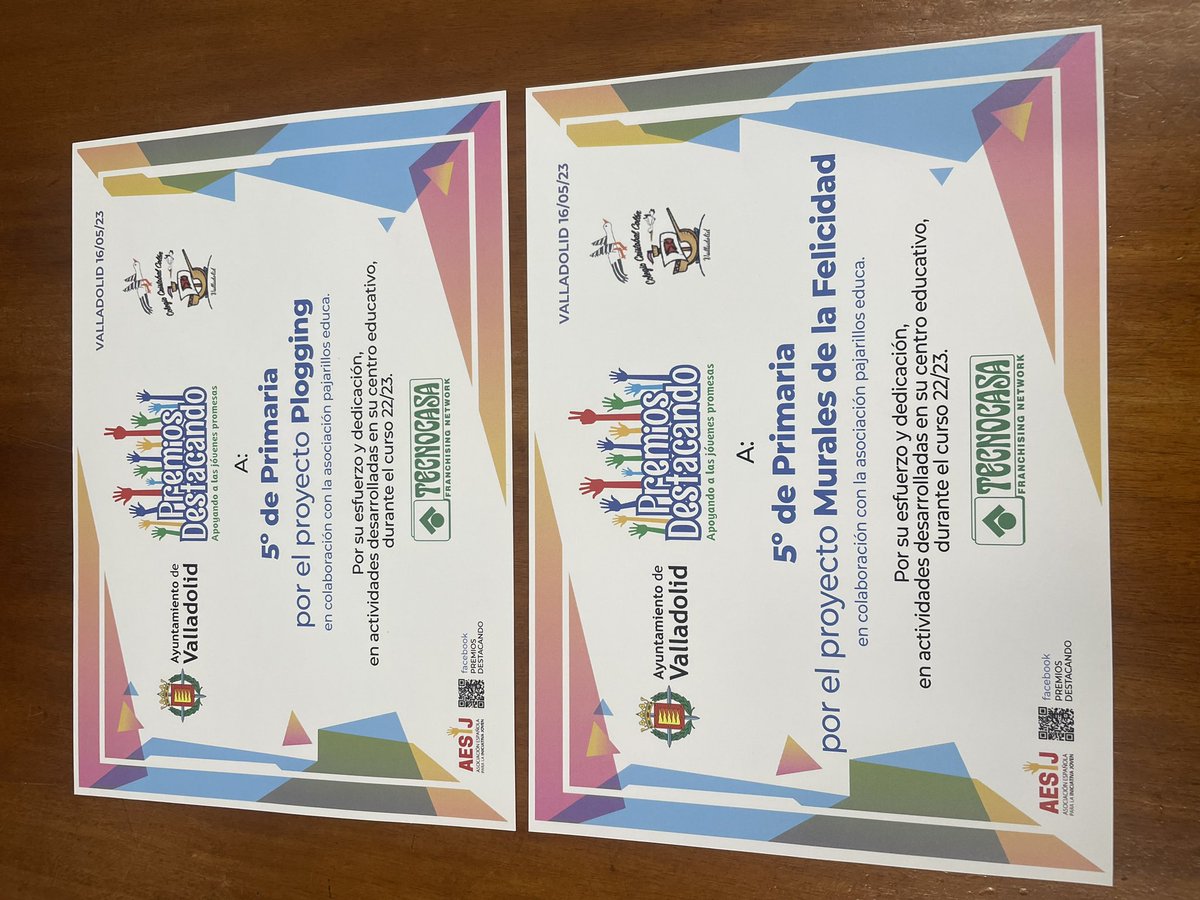 Nuestro jefe de estudios ha recogido los premios otorgados a nuestros alumnos en la gala de PREMIOS DESTACA. Muchas gracias!!! <a href="/educacyl/">Educación JCyL</a> #premiosdestaca #proyectos #proa+