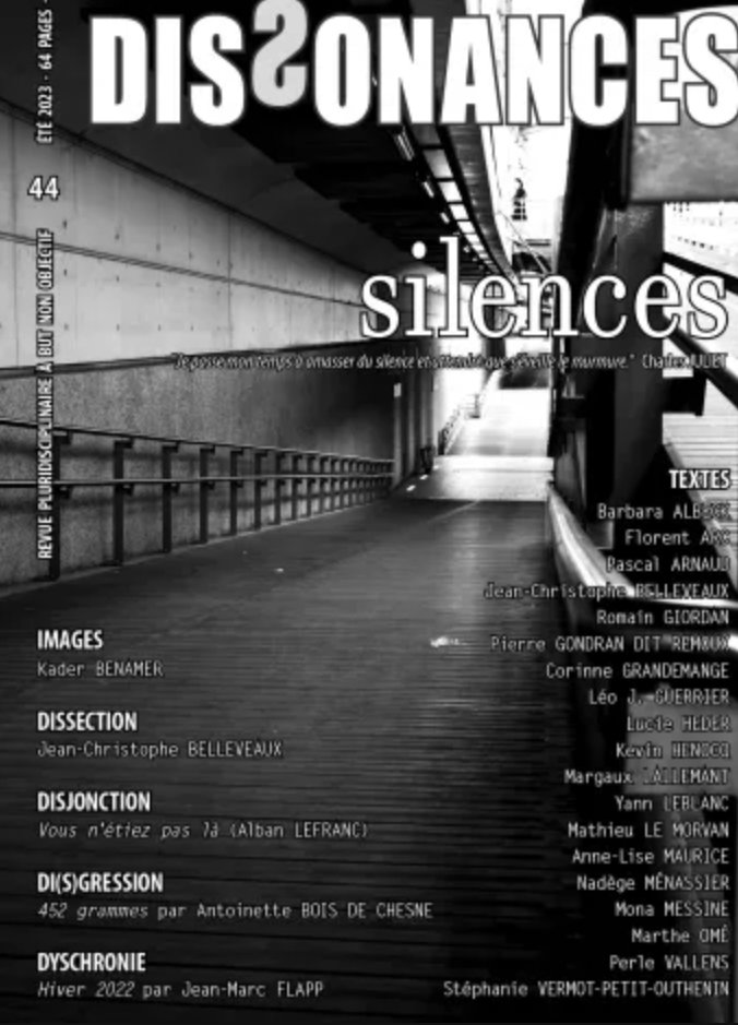 Anne_LiseM's tweet photo. Merci à la revue DISSONANCES d'accueillir mon texte "sept fois dans la bouche" dans son
Dissonances #44: Silences
qui vient de sortir.
#revuedissonances #poesie #silences 
pour en savoir plus⬇️⬇️
https://t.co/gAMzgbFHMS https://t.co/hzoErmOexY