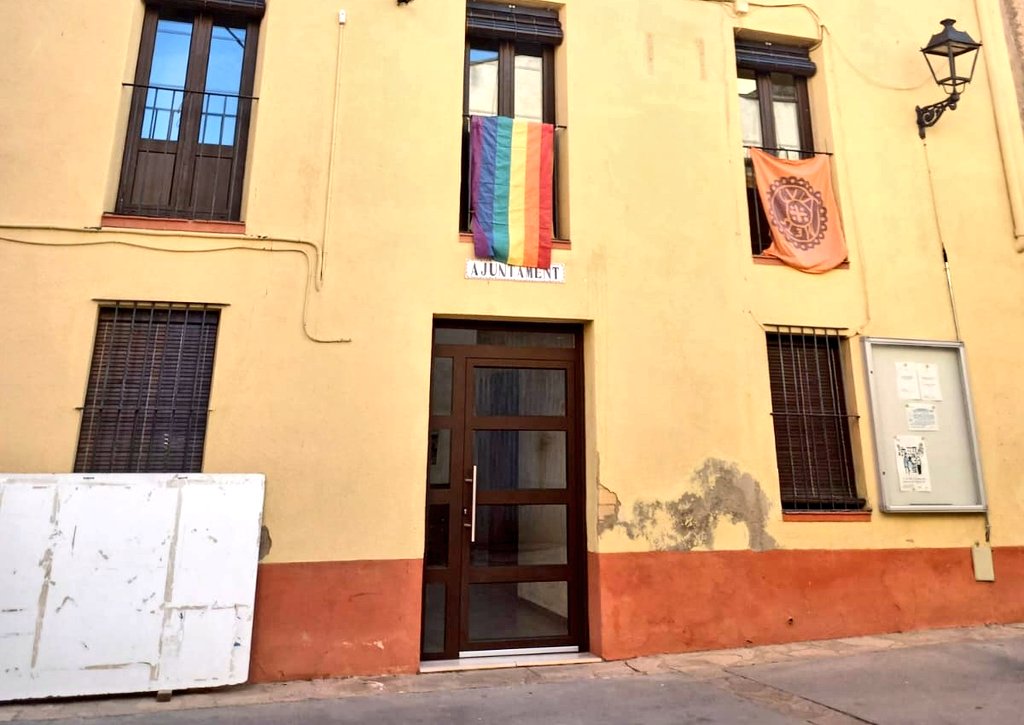 Avui, és el Dia Internacional contra l'LGBTI-fòbia. L'objectiu és conscienciar sobre les violències i discriminacions que pateixen les persones del col·lectiu LGBTI+.

Els #Guiamets se suma a aquest dia perquè mai més i enlloc es produeixin aquest tipus d'actes 🏳️‍🌈🏳️‍⚧️