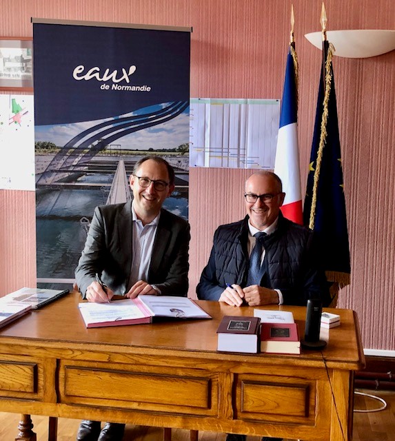 La commune de @PercheEn renouvelle sa confiance à Eaux de Normandie <a href="/suez/">SUEZ</a>, pour le marché du service public d'assainissement collectif pour 9 ans et 9 mois : 952 abonnés, l'entretien des 22 km de réseau, 11 postes de relèvement et l'exploitation d'une STEU #environnement #eau