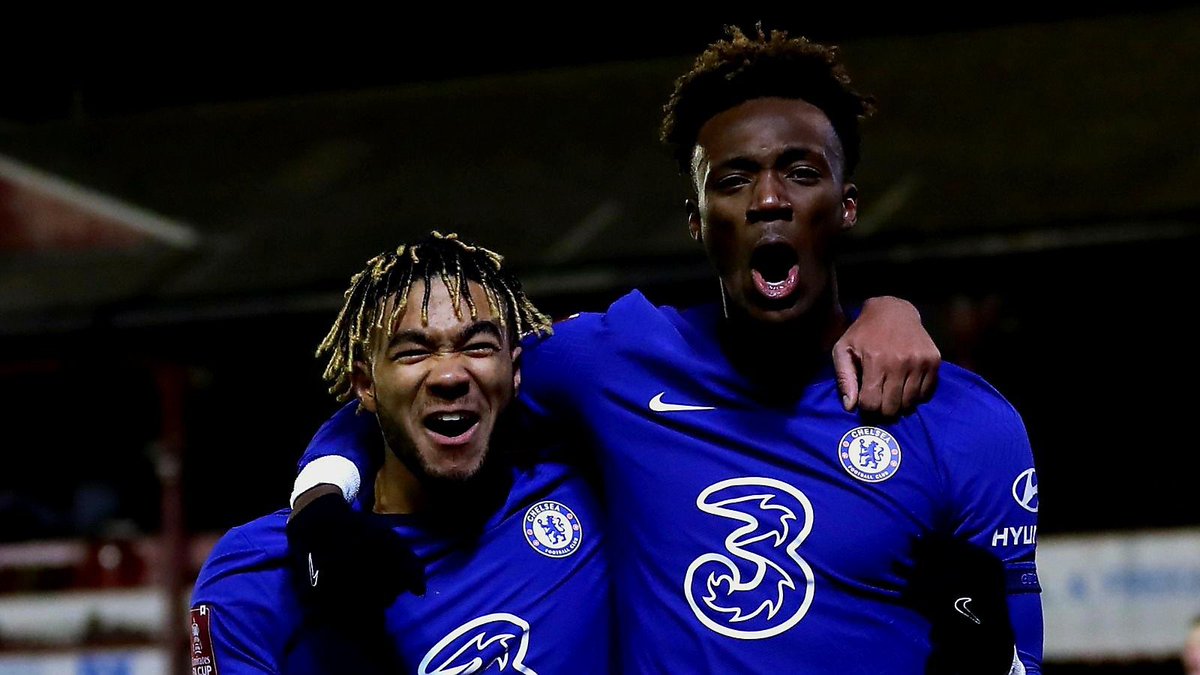 ftbldiscuss's tweet photo. Tammy Abraham has received messages from his former Chelsea team-mate Reece James calling for him to return to the club. https://t.co/Ijya00Kcan