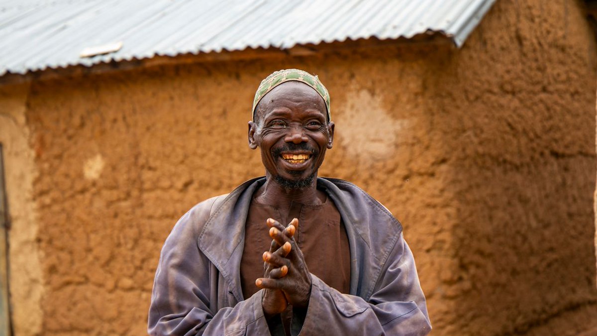 davidgnaha's tweet photo. You wait years for a country to eliminate a painfully blinding disease and then two deliver at once!

Congratulations to both Mali and Benin for eliminating trachoma in their countries 👏

#beatNTDs #sightsavers
https://t.co/x9V5pKmyus

Picture by https://t.co/tksoNv0OOf https://t.co/5e29TKQLUu