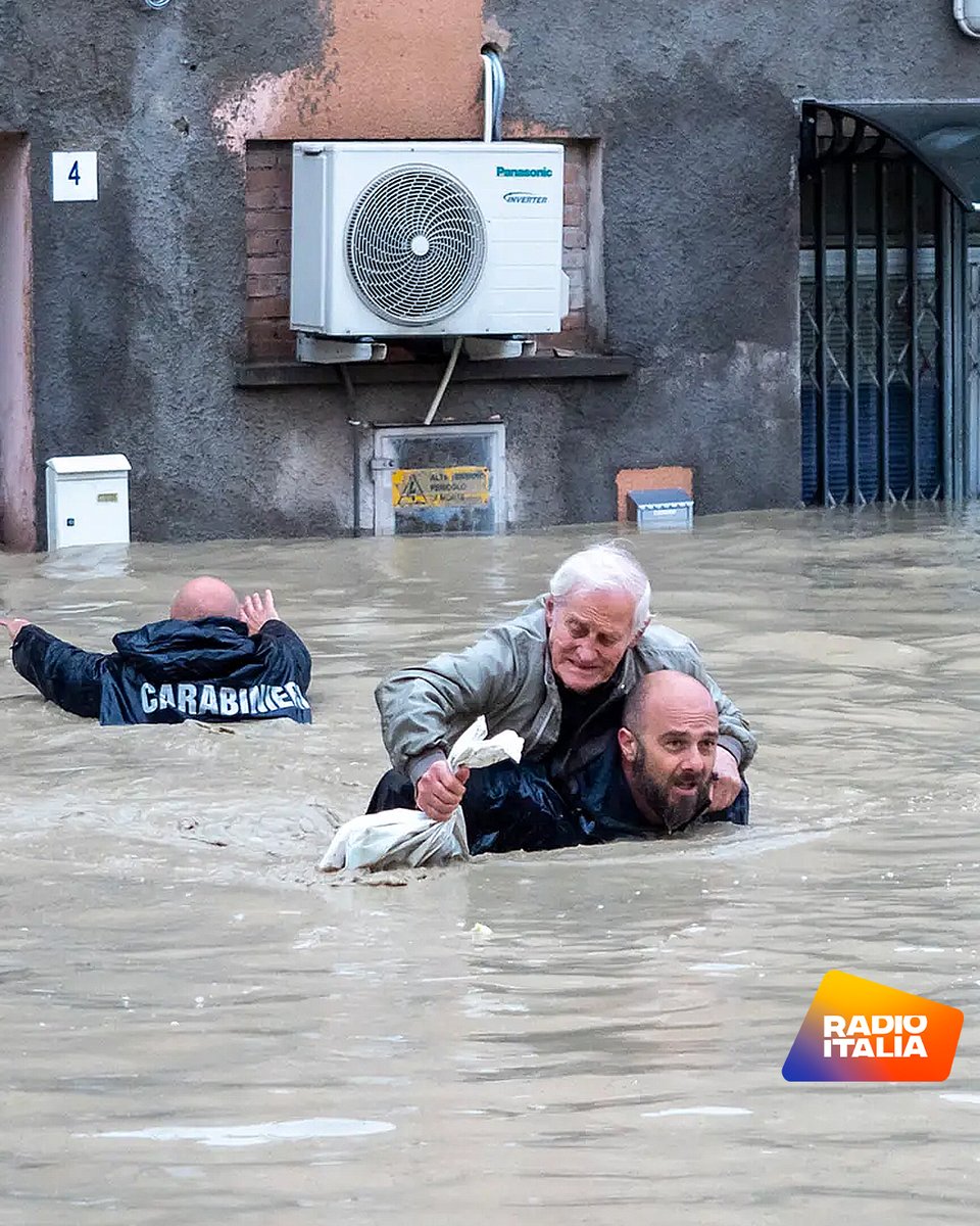 RadioItalia's tweet photo. Emilia-Romagna e Marche: in questo momento così difficile vi siamo vicini! ❤️‍🩹

#emiliaromagna #marche https://t.co/YmXIBRhJA2
