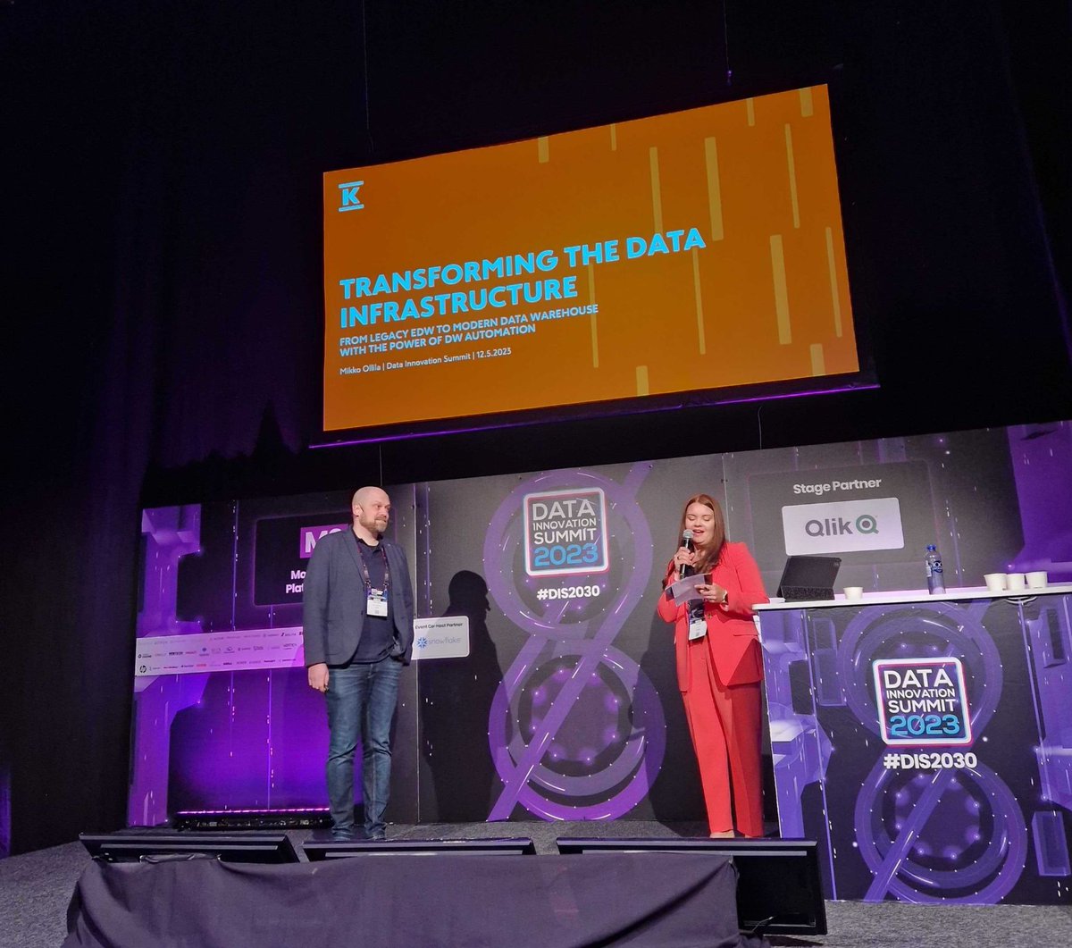 AgileDataEngine's tweet image. Our team had a fantastic time and were energized by all of the exciting interactions at @DISummit2030! 💬
Thanks to our speaker, Mikko Ollila from #kesko K-Group, for the enlightening ✨presentation on transformation from a legacy to a modern #DW!
#DataOps #DWH #SQL #BI #Data