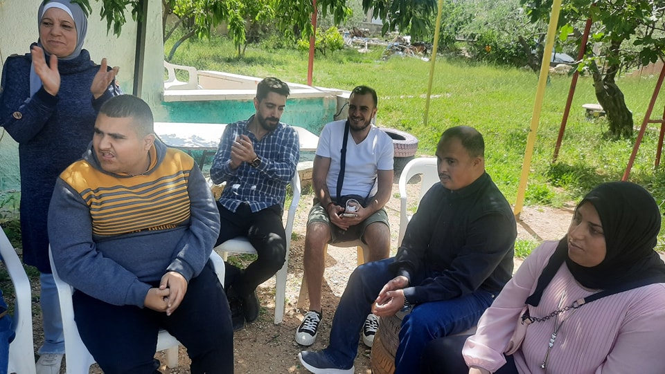 HWCPalestine's tweet photo. نظم مركز الواحة لذوي الإعاقة التابع لمؤسسة لجان العمل الصحي بالتعاون مع مجموعة شبابية تطوعية من بيت ساحور لاقامة يوم ترفيهي تجميلي لرواد مركز الواحة لاضافة البهجة والفرح لقلوب رواد المركز  وكسر روتين العمل واهمية دمجهم بالمجتمع. https://t.co/peGhYK5Cqg