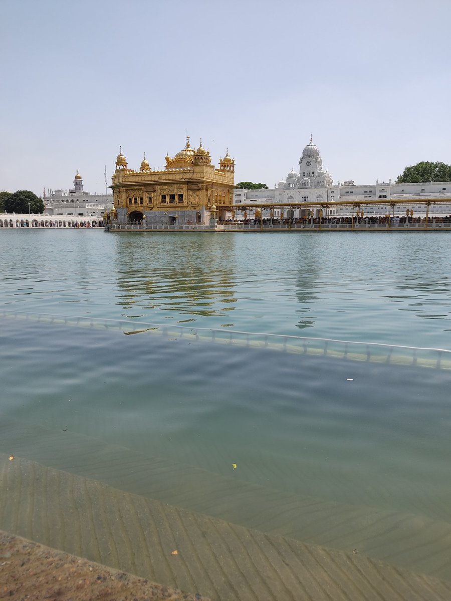 An auspicious start to the day 🙏🏽