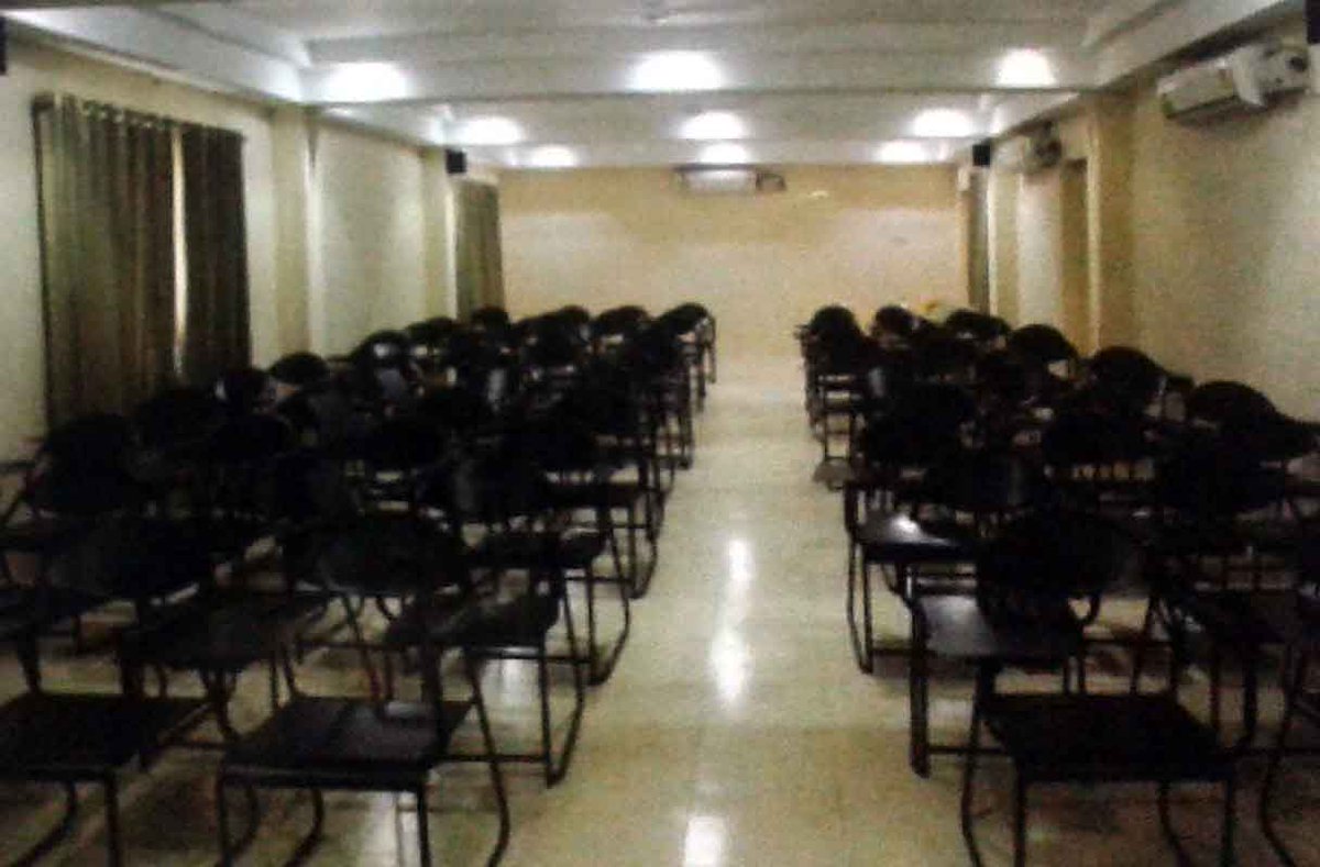 avc_hyd's tweet photo. Botanical Garden, A.V. Nursery &amp; Nakshatravanam, Physical Sciences Block and A.V. UG Room. https://t.co/E80GfbqulT
