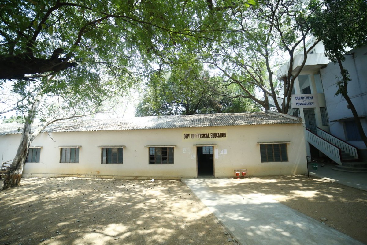 avc_hyd's tweet photo. Botanical Garden, A.V. Nursery &amp; Nakshatravanam, Physical Sciences Block and A.V. UG Room. https://t.co/E80GfbqulT