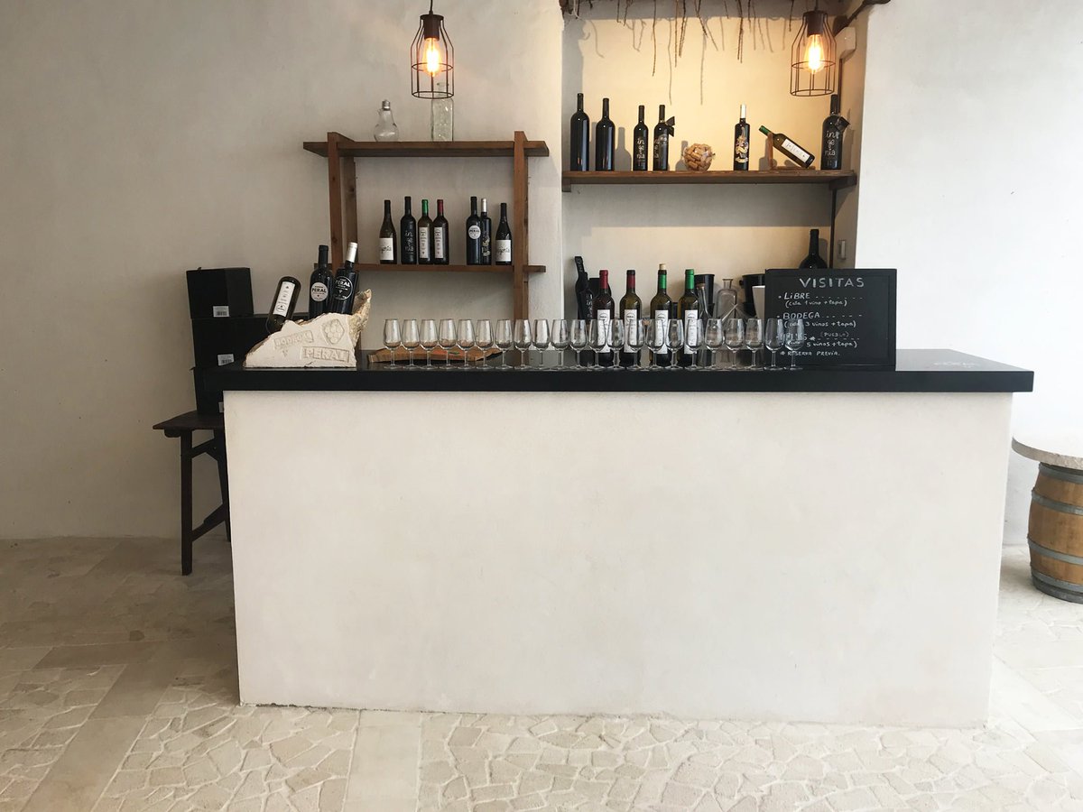 BodegasPeral's tweet photo. Bodegas Peral significa equilibrio, elegancia, cuerpo, presencia y personalidad. ¿Te apuntas a conocernos en primera persona? ❤🍷
Escoge el pack que mejor se adapte a tus gustos 👉👉 https://t.co/IjF5XLl3lb
#bodegasperal #colmenardeoreja #madrid #bodega #bodegas #bodegasdemadrid https://t.co/9V8bZBfwdI