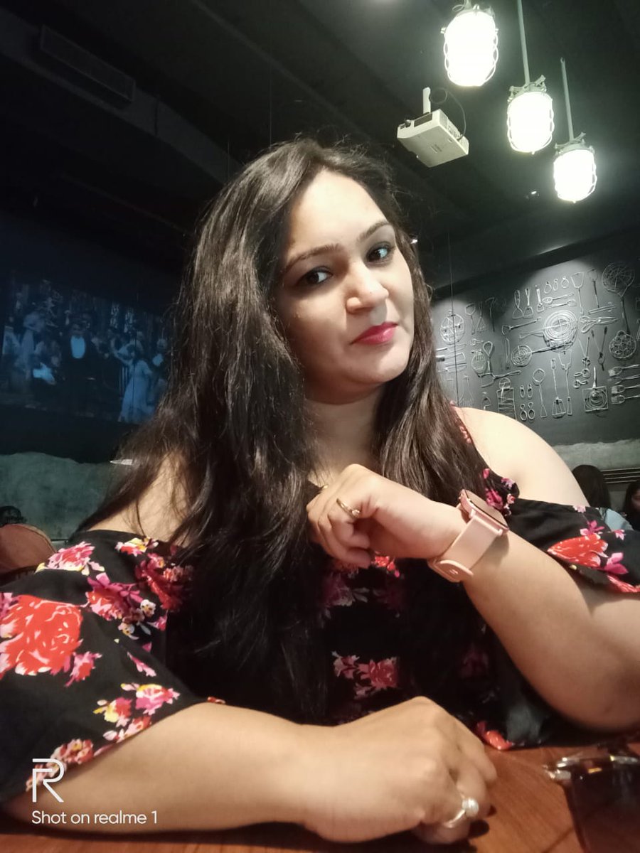 Savalgishweta's tweet photo. Transformation 🥳🥳🥳
#picoftheday #Transormation #selflove #selfie
Before 👇 After 👇 https://t.co/aGJkG2cbIO