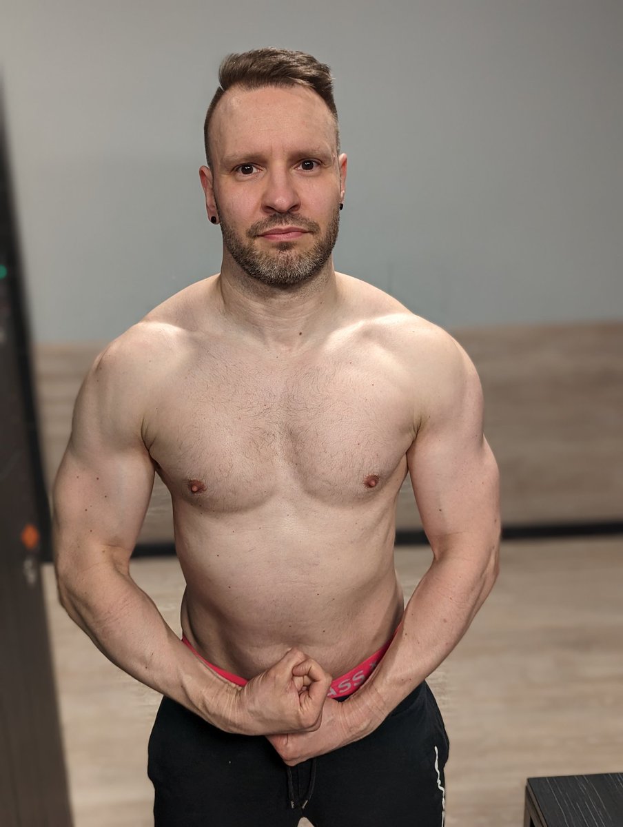 muscletoadwart's tweet photo. Its getting better and better πͺπ»πͺπ»βΊοΈβΊοΈ #musclegrowth #gaymuscles #musclegay #gettingmuscles #growingmuscles https://t.co/mg0Z1HlcF8