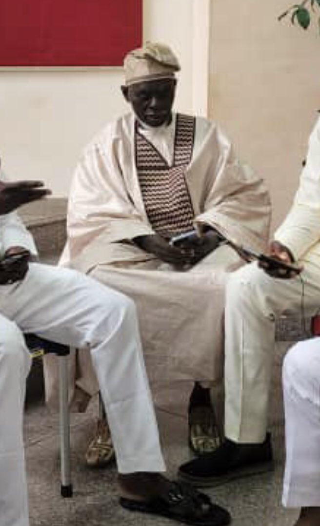 Babalawo is watching court proceedings online 🤣🤣