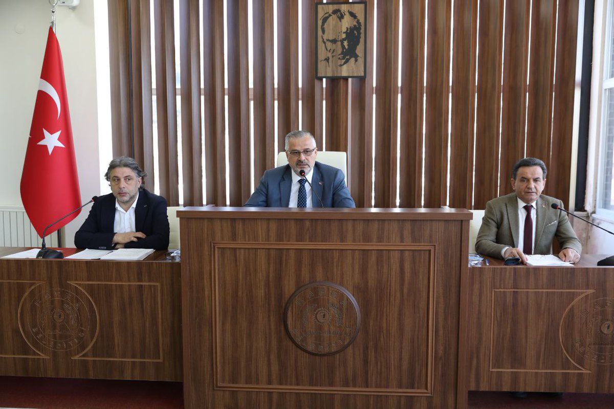 cemilmusaoglu's tweet photo. Bafra Belediyesi Meclisi Toplantı Salonu'nda Belediye Meclisi Olağan Mayıs Ayı Toplantımızın 2. Oturumunu gerçekleştirdik. 
Alınan kararların il��emize ve hemşehrilerimize hayırlar getirmesini temenni ediyorum. https://t.co/ej5UVs2JFZ