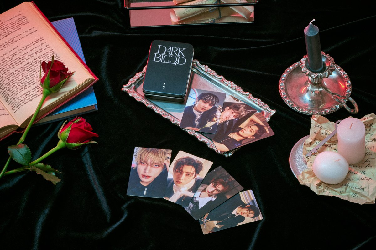 HYBE_MERCH's tweet image. ENHYPEN 4th Mini Album 'DARK BLOOD' Official Merch.

☑️쇼케이스 현장 판매
📆2023. 05. 22. 10:00AM ~ 7:30PM(KST)
📍고려대학교 화정체육관

☑️온라인 판매
📆2023. 05. 25. 6PM(KST)
📍@weverseshop

#ENHYPEN #엔하이픈 #DARKBLOOD