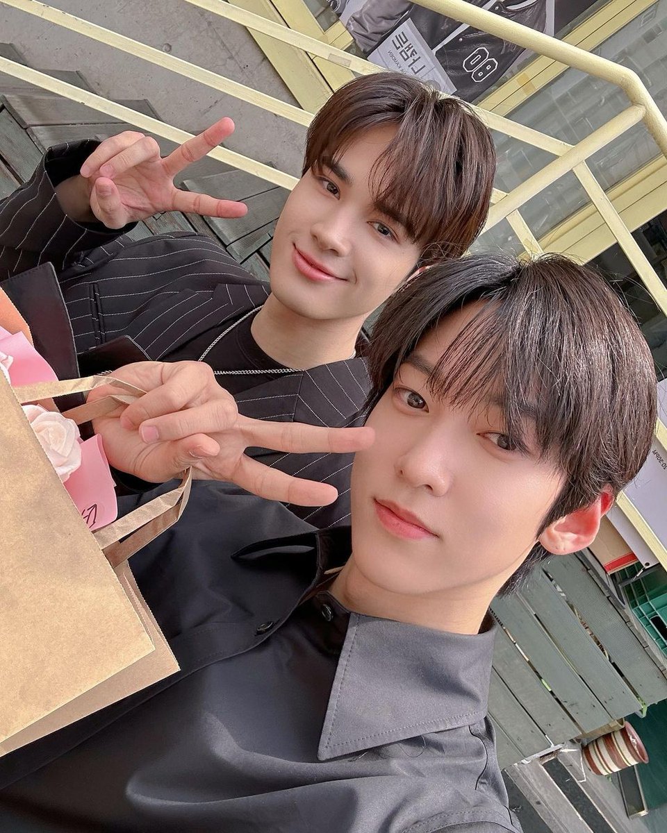 제이님 인스타에 캠든이...🥹🥹🥹🥹🥹