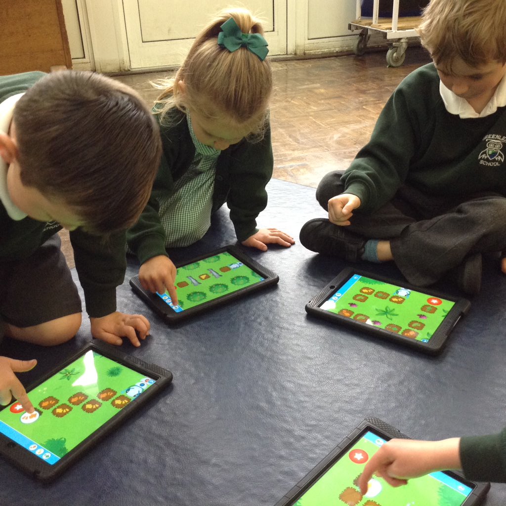 greenleasps's tweet photo. Duckling Class robot controllers #eyfs #ICT #UnderstandingtheWorld #thinkers #hiimpact #coding https://t.co/Hje6AVDZqD