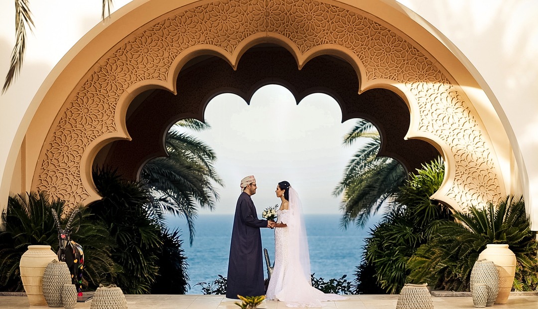 hdmoments's tweet photo. A major part of our job is exploring different cultures and giving our best to capture the essence of such unions​​​​​​​​​​​​​​​​​.​ We had the pleasure of staying for 10 full days in Oman and were amazed by their vibrant culture and distinct customs.
#omanwedding https://t.co/nPAOsEEf2i